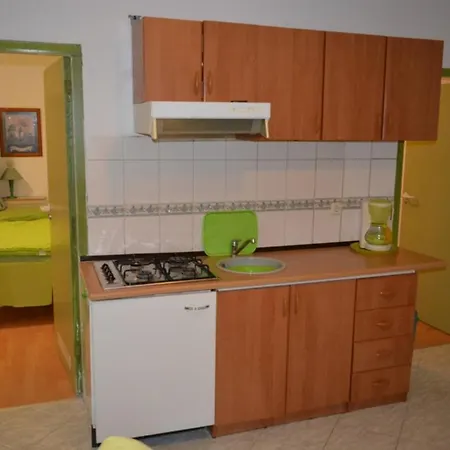 In With Balcony, Air Conditioning, Wi-fi * Vrsi