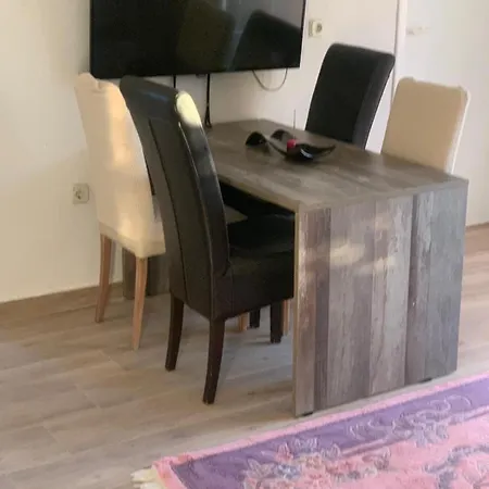 In With Balcony, Air Conditioning, Wi-fi Vrsi